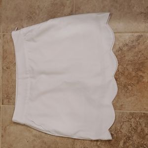 Vineyard Vines white scalloped golf or tennis skort/skirt